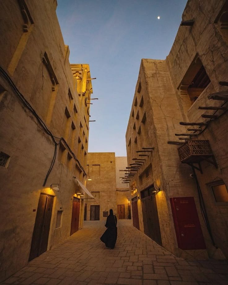 دبي التاريخية — طابع خالد يلتقي بفرص حديثة